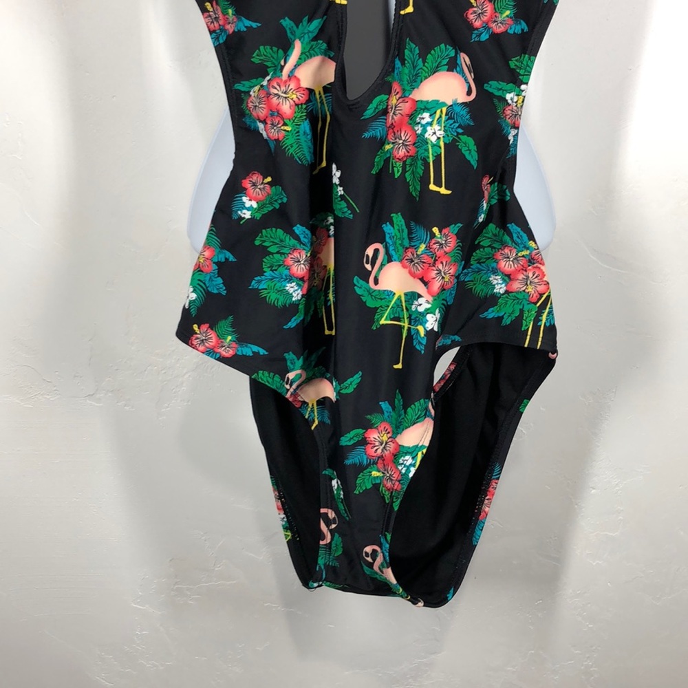 Kirra Black flamingo one piece swimsuit size large - Picture 4 of 7
